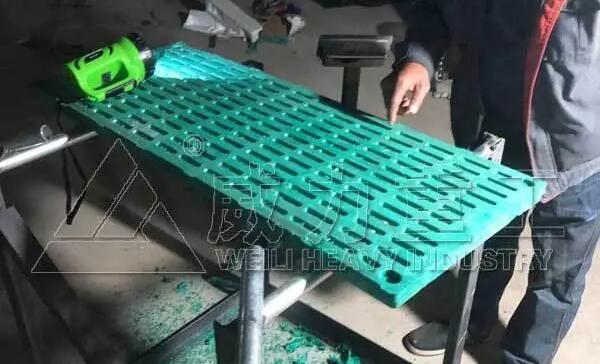 复合材料漏粪板